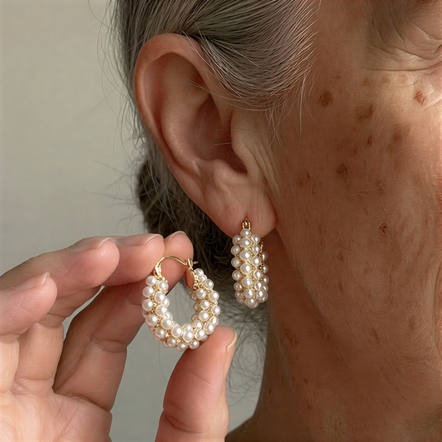 Layered Perla Aretes de Aro